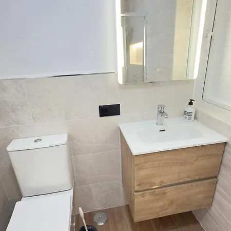 Monrealhomes شقة *